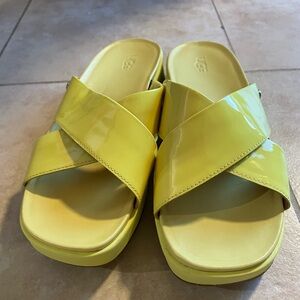 Ugg Emily Platform Slide Sandal size 7